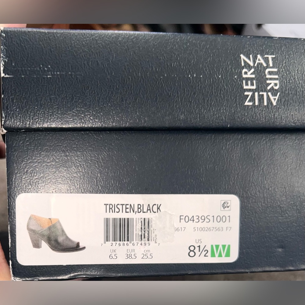 Naturalizer Shoes - Picture 6 of 6